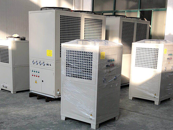 工業油冷機散熱結構如何改進