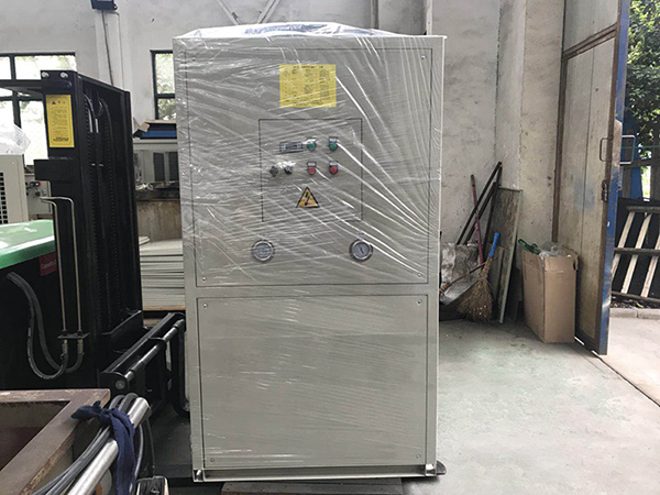 油冷機品牌不同的分類標(biāo)準(zhǔn)和應(yīng)用